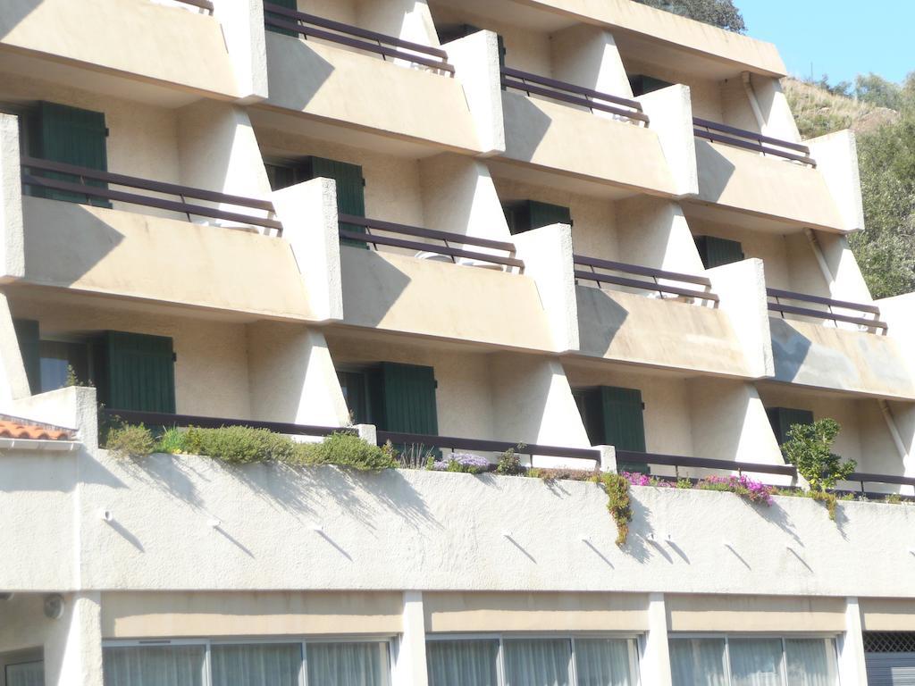 Hotel**Residence Bear Порт Вендрес Екстериор снимка