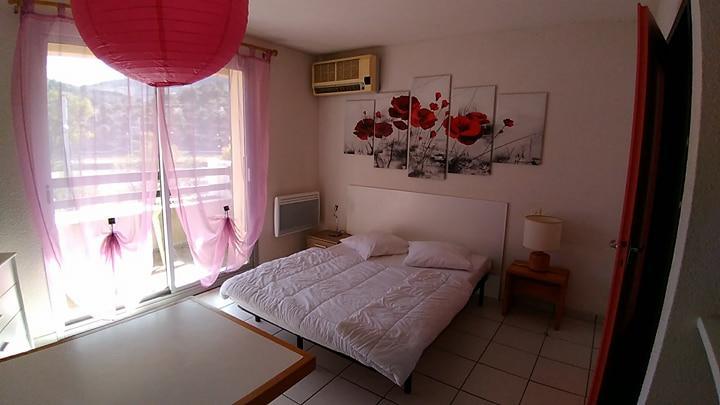 Hotel**Residence Bear Порт Вендрес Екстериор снимка